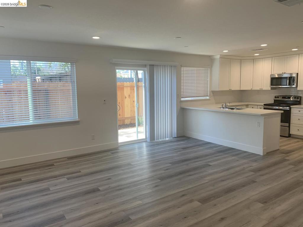 5725 Misty Wind Ct Property Photo 4