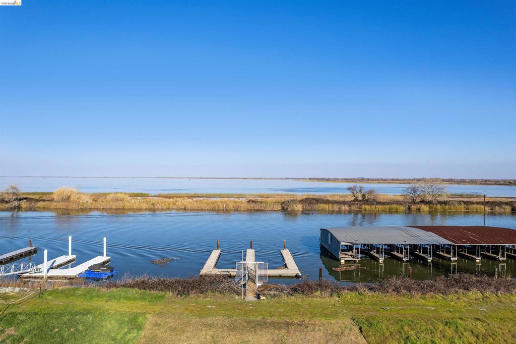 6831 Riverview Rd Property Photo 11