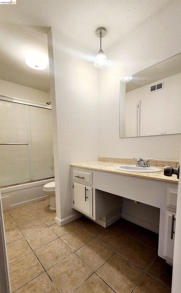 3702 W Benjamin Holt Dr 24 Property Photo 6