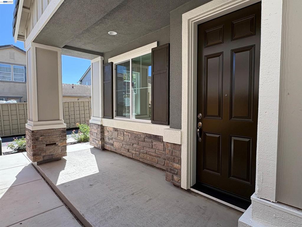 222 Mindy Way Property Photo 1