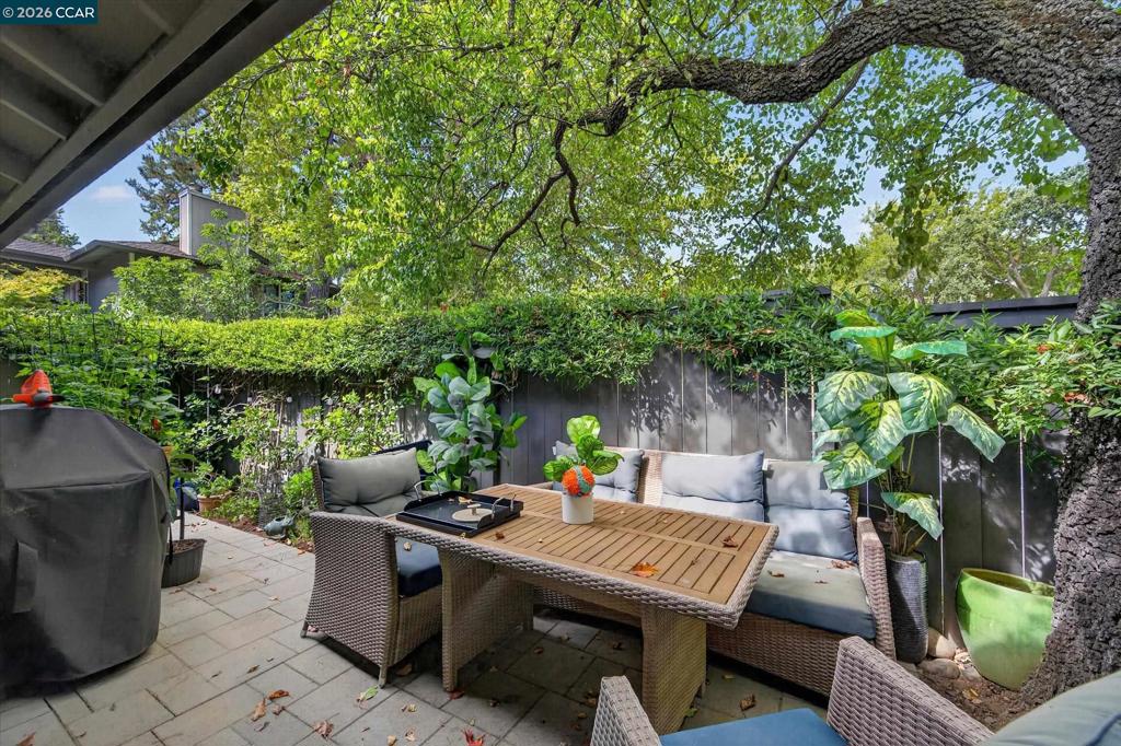 41127196 Property Photo 17