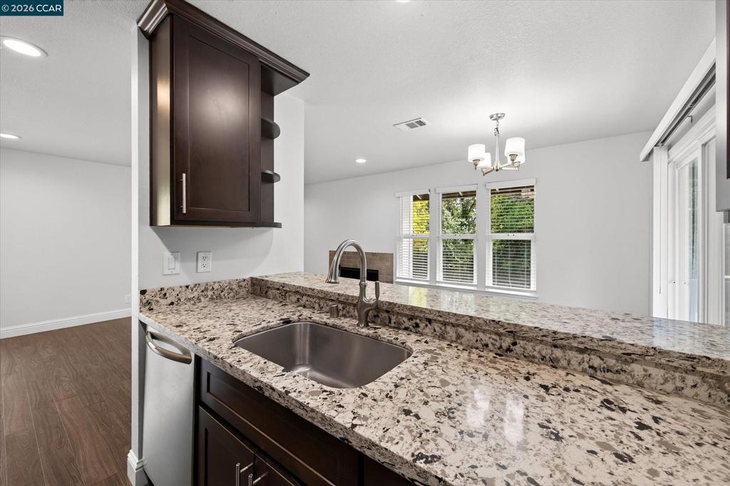 41127196 Property Photo 28