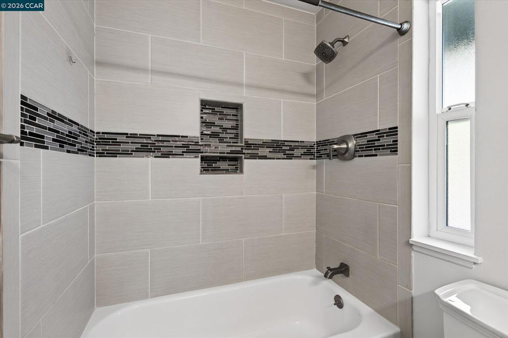 41127196 Property Photo 32