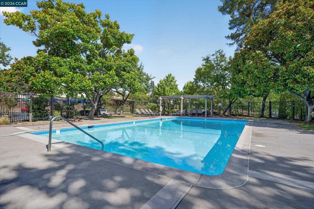 41127196 Property Photo 38