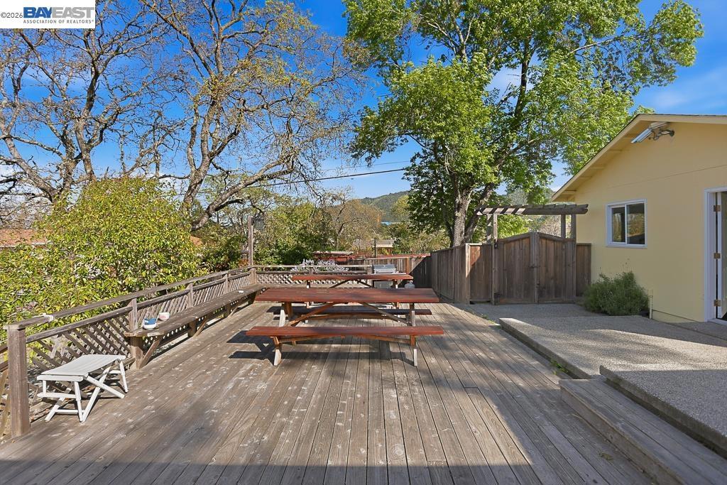 179 Los Ranchitos Rd Property Photo 25