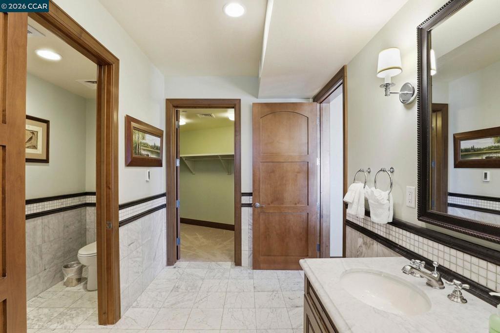 6750 N Lake Blvd 1g Property Photo 22