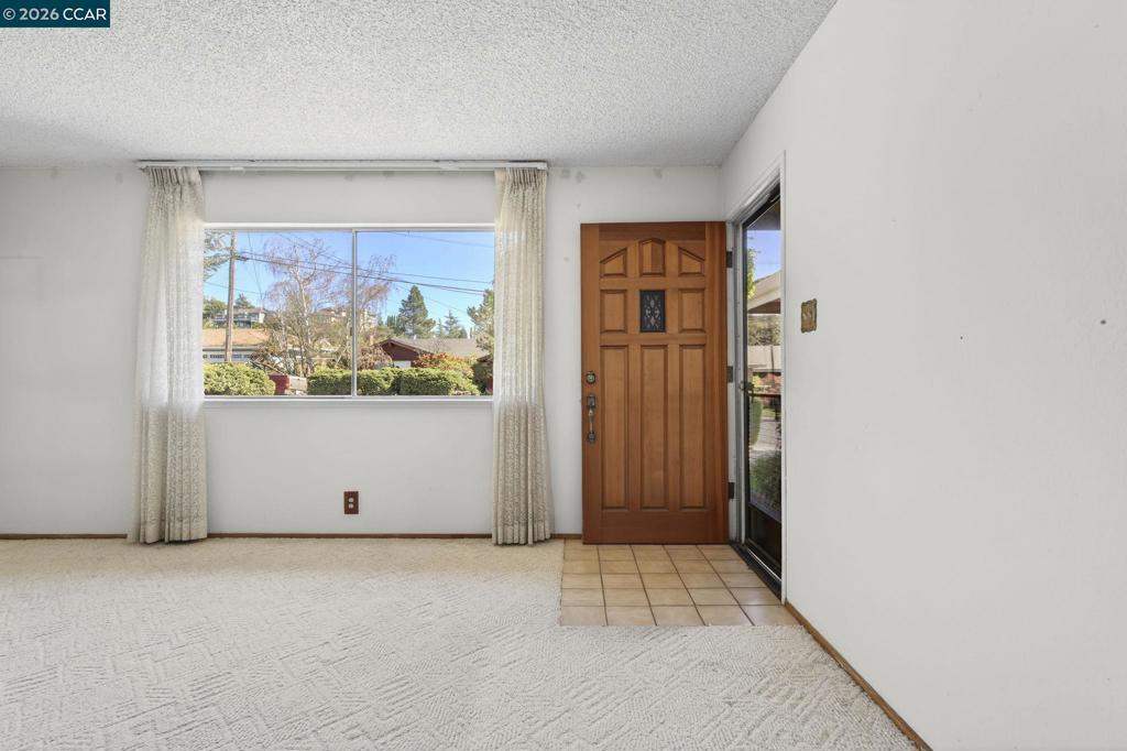 2555 Arroyo Ave Property Photo 5