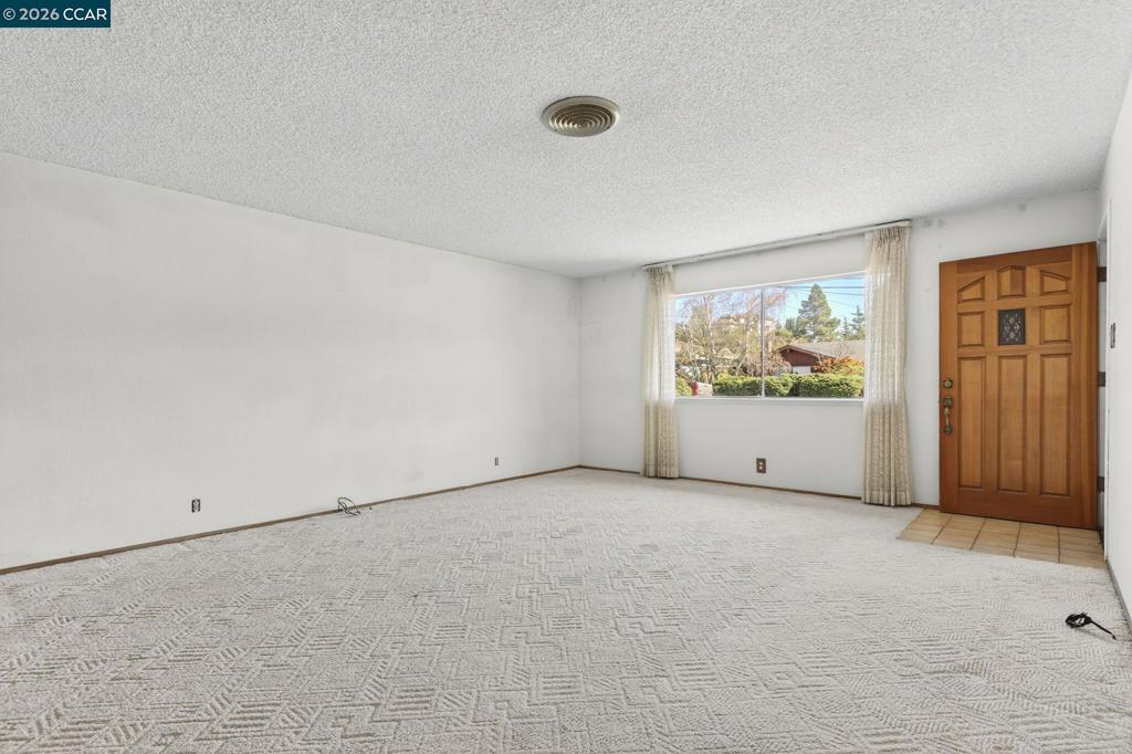 2555 Arroyo Ave Property Photo 8