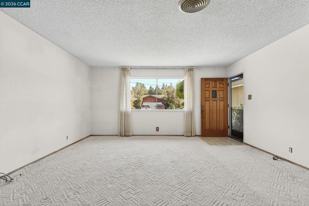 2555 Arroyo Ave Property Photo 9