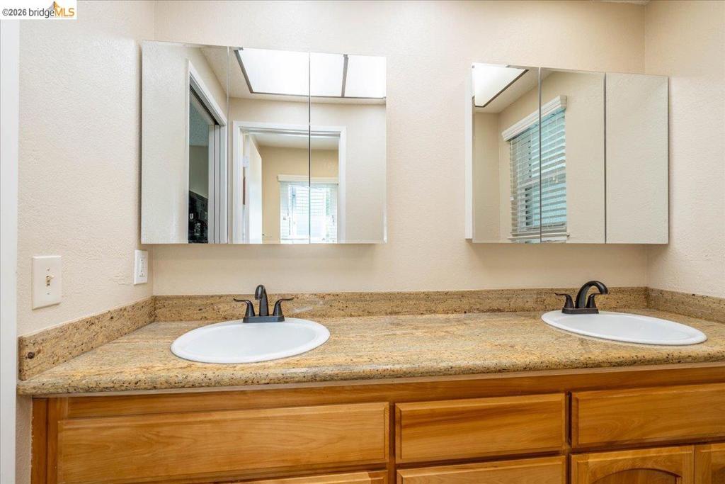 14787 Oleander St Property Photo 33
