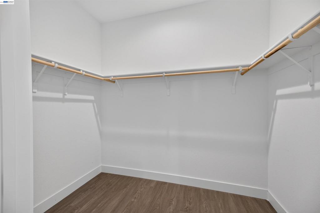 619 Heathridge Street Property Photo 39