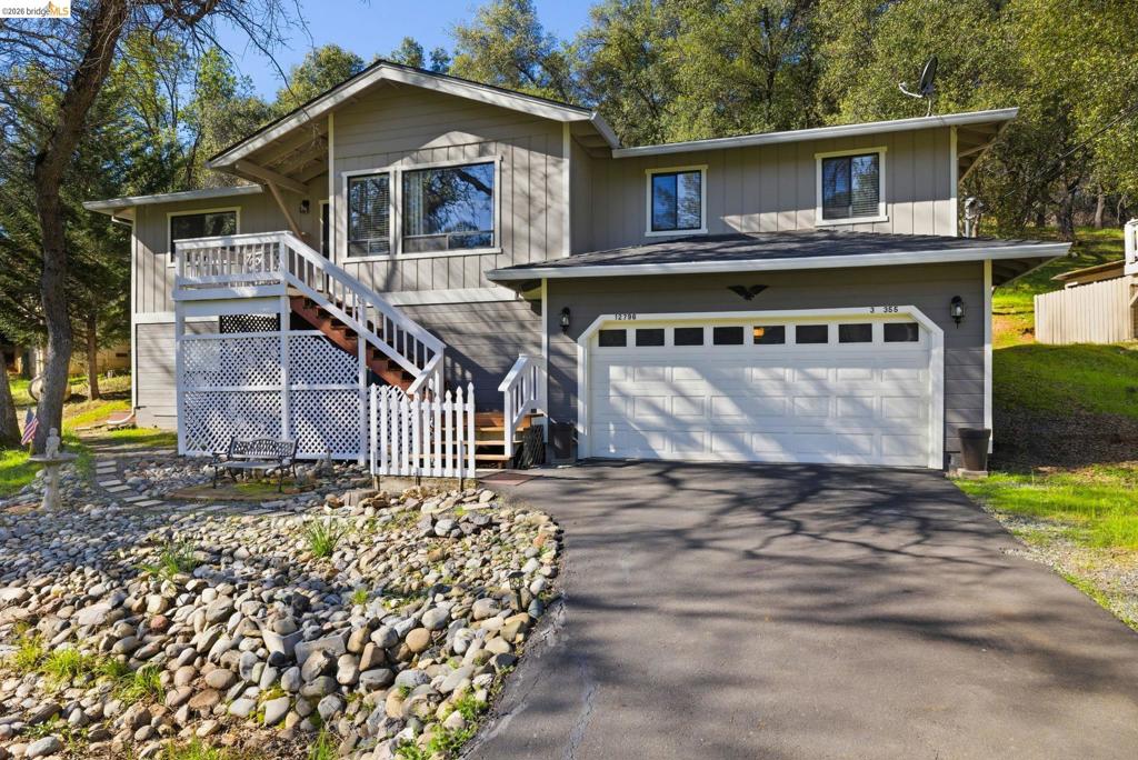 12796 Cresthaven Dr Property Photo 1