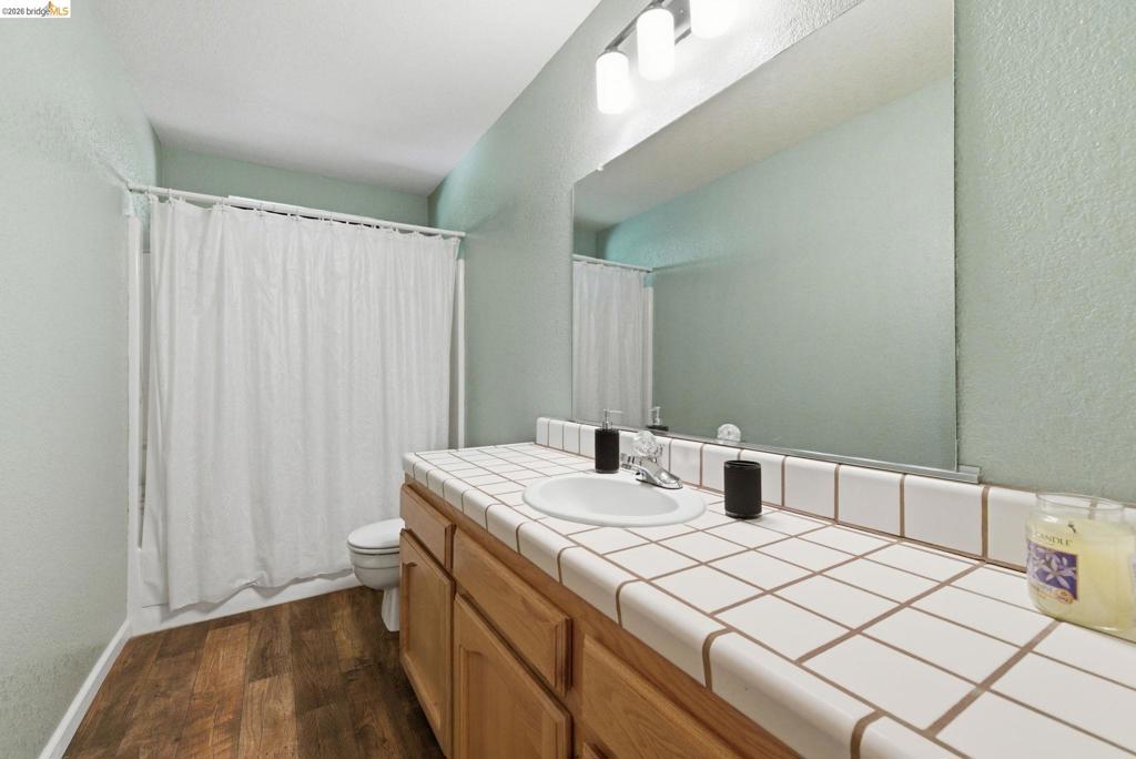 12796 Cresthaven Dr Property Photo 5