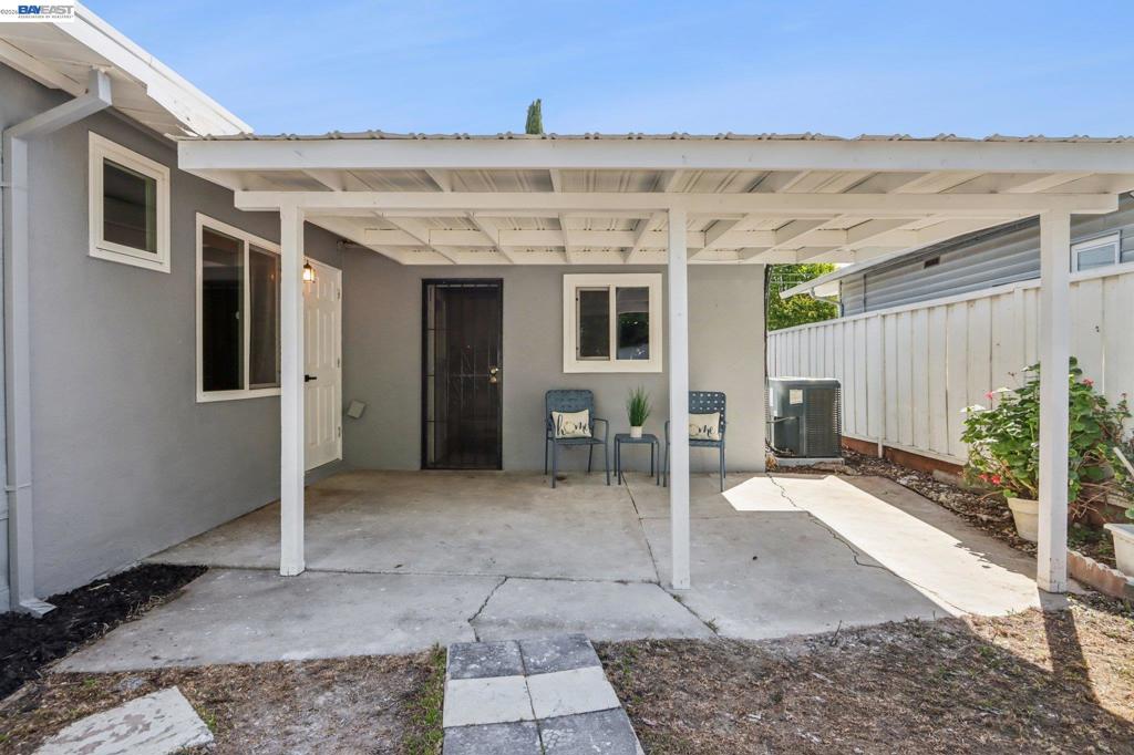 238 Bluebird Ave Property Photo 34