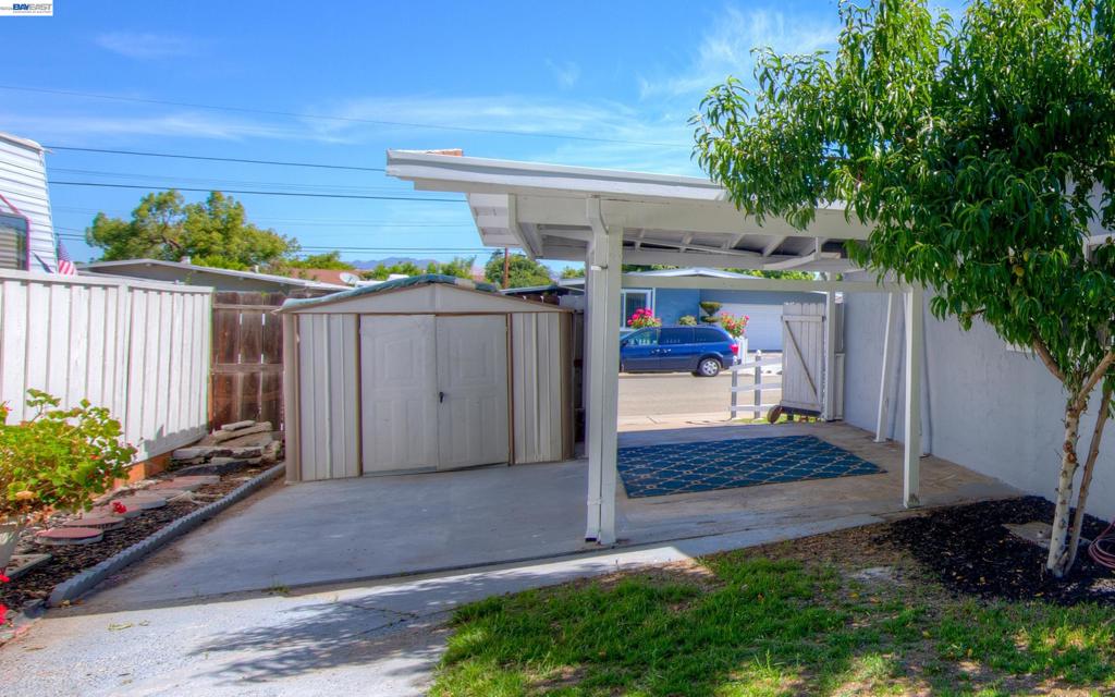 238 Bluebird Ave Property Photo 45