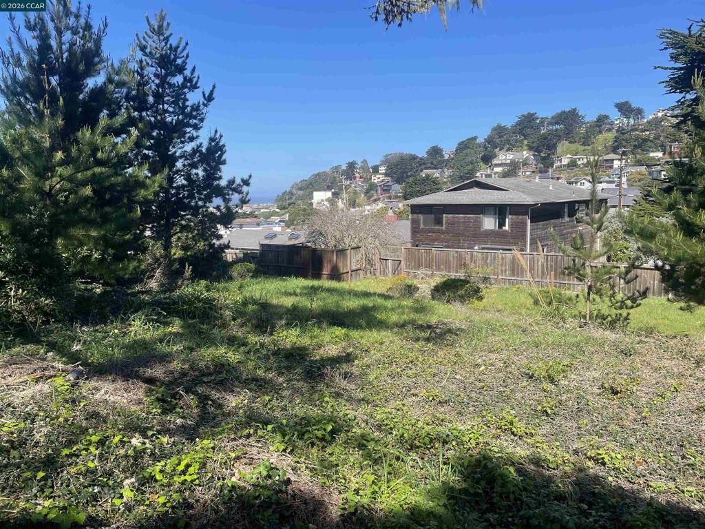 490 Clarendon Rd Property Photo 3