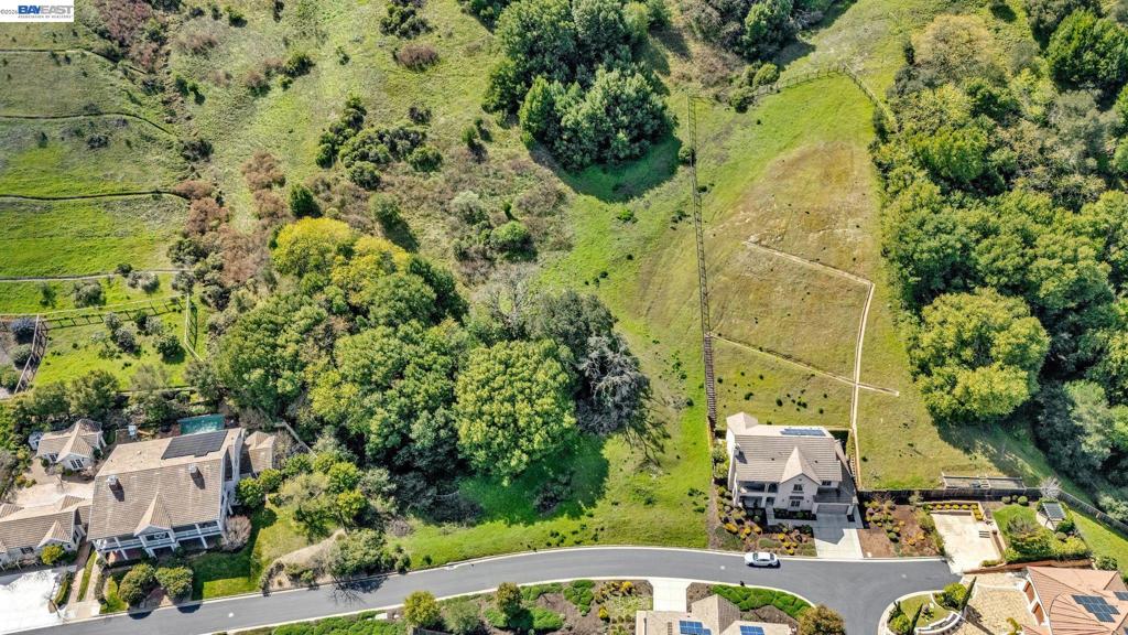 125 Wittenham Ct Property Photo 3