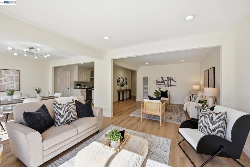 4498 Ladner St Property Photo 12