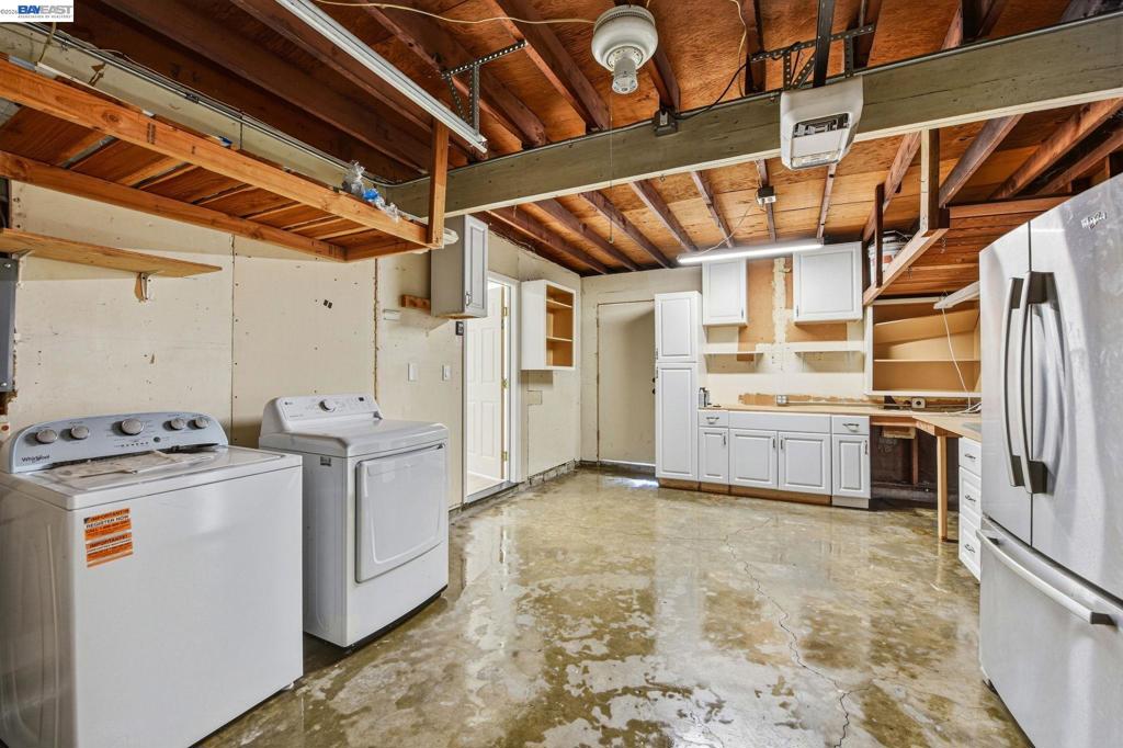 4498 Ladner St Property Photo 40
