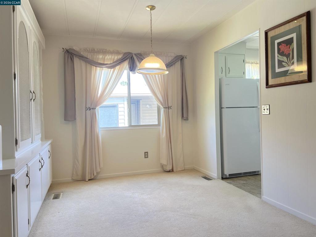 198 Kona Cir Property Photo 7