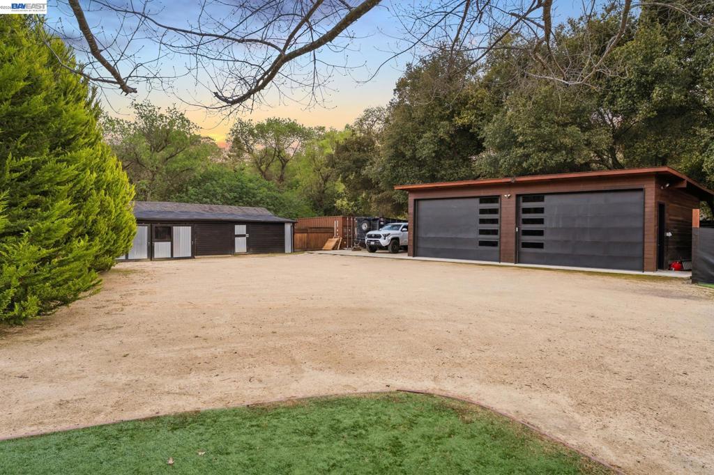 4725 Morgan Territory Road Property Photo 12