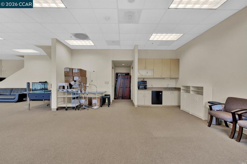 4725 Mangels Blvd Property Photo 6