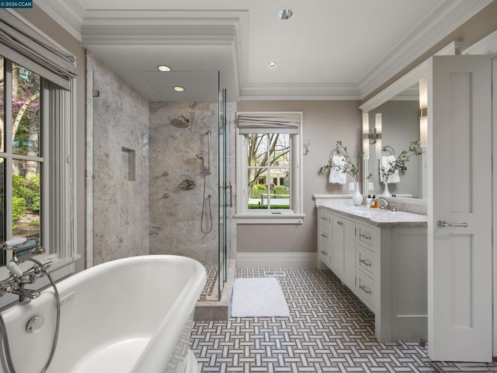 41127983 Property Photo 29