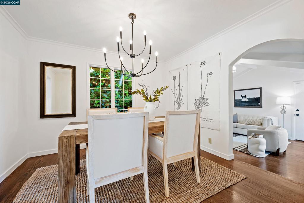 120 Las Vegas Property Photo 10