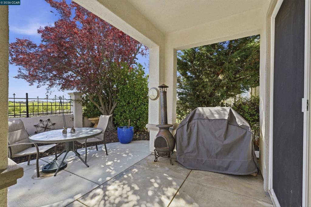 1463 Bismarck Ln Property Photo 30