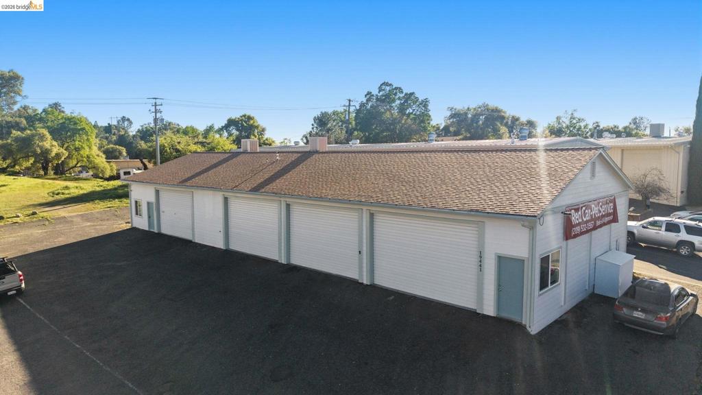 19441 Village Dr Property Photo 1