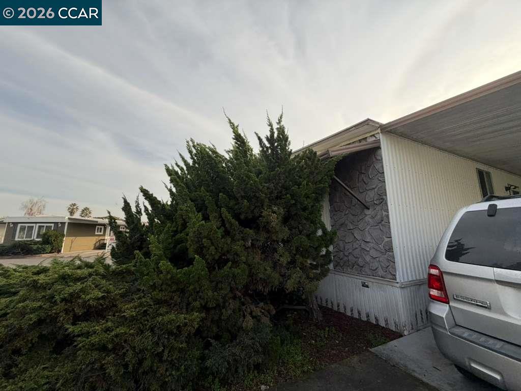 28227 Murcia St Property Photo 5