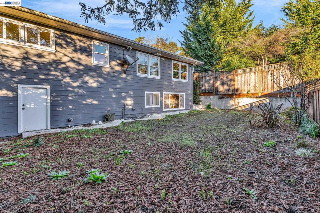 4628 Fieldbrook Rd Property Photo 38