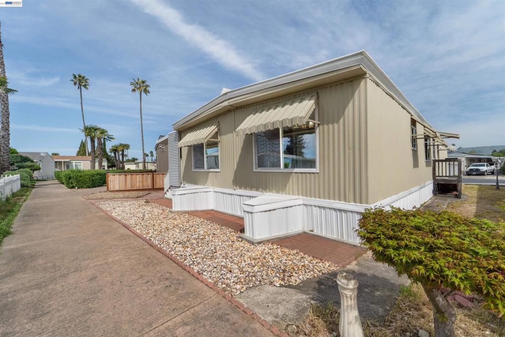 301 Maui Circle Property Photo 30