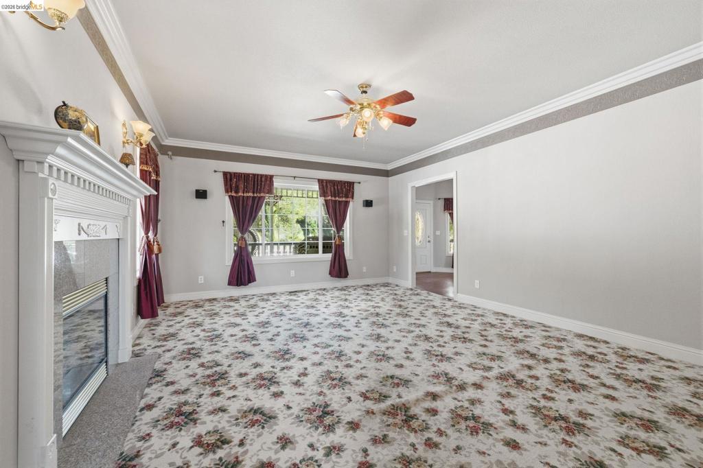 21472 Longeway Rd Property Photo 13