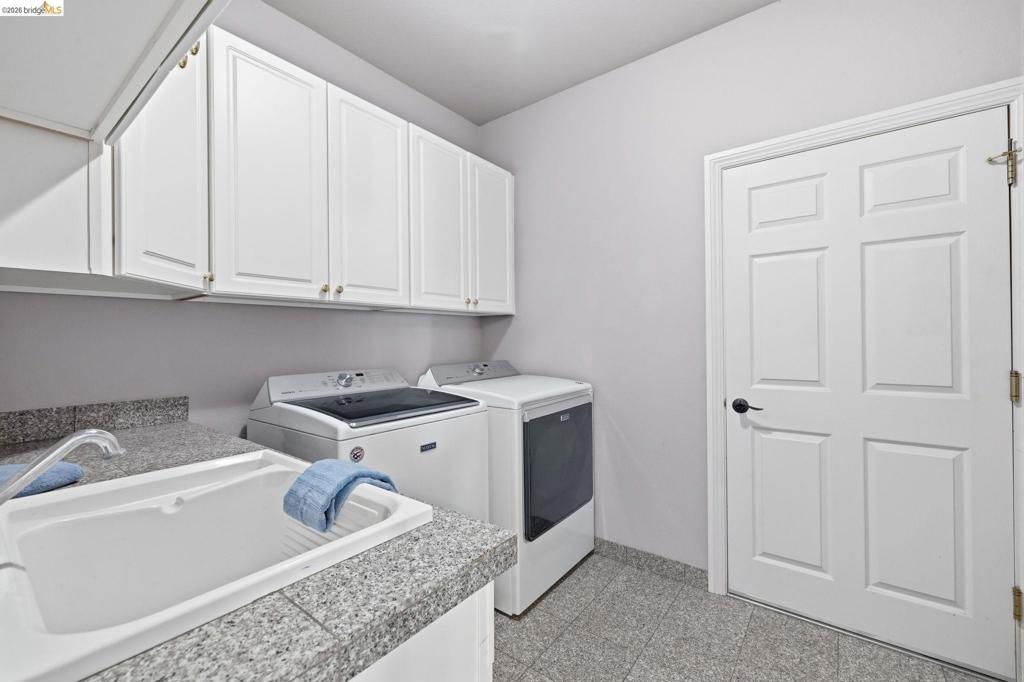21472 Longeway Rd Property Photo 23