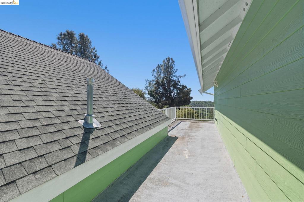 21472 Longeway Rd Property Photo 37