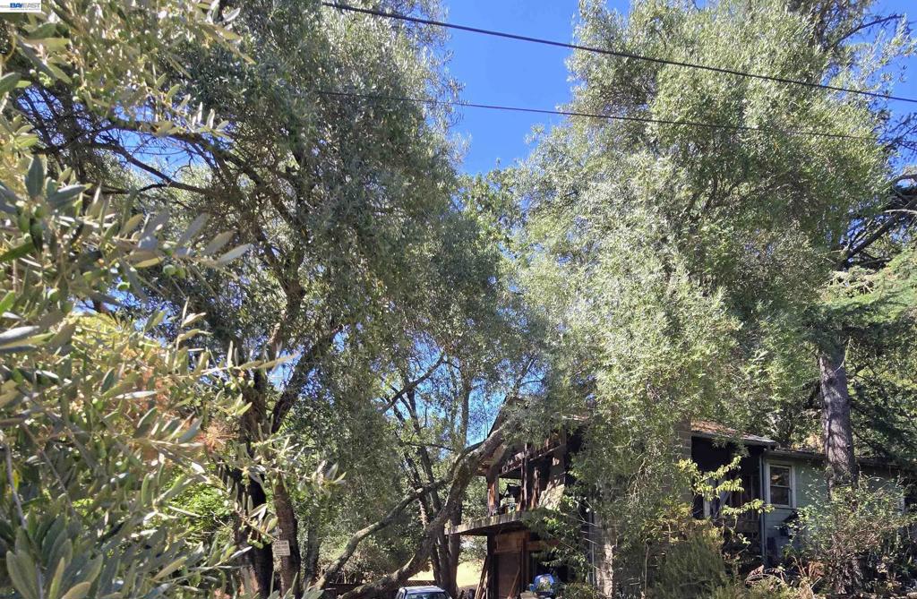 821 Kilkare Rd Property Photo 1