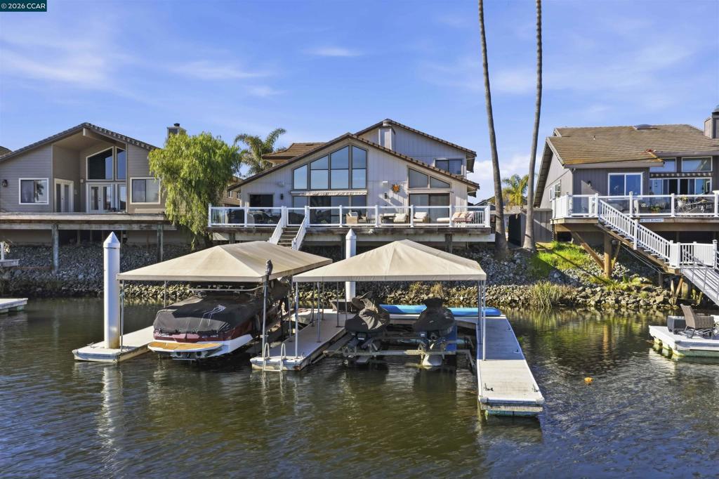 2027 Windward Pt Property Photo 6