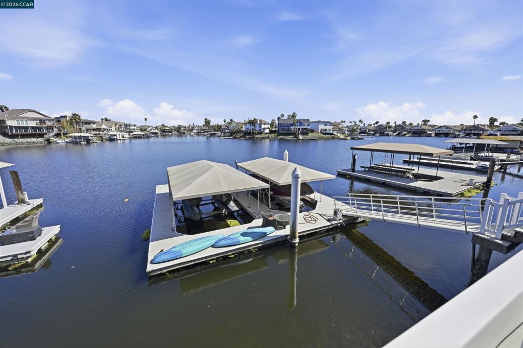 2027 Windward Pt Property Photo 41