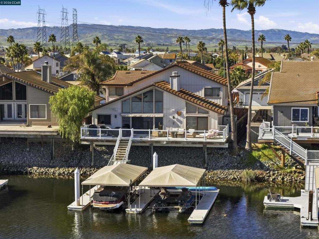 2027 Windward Pt Property Photo 45
