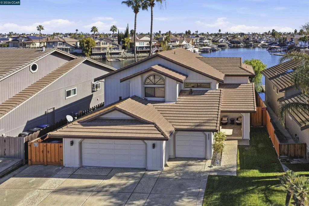 2027 Windward Pt Property Photo 49