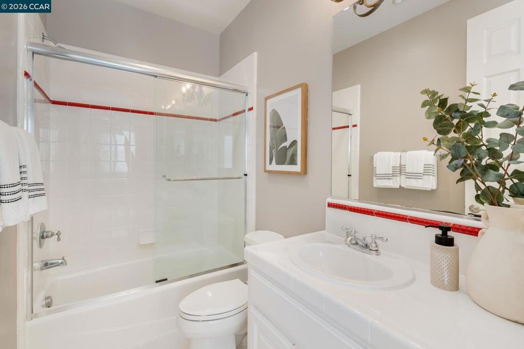 3432 Ashbourne Cir Property Photo 32