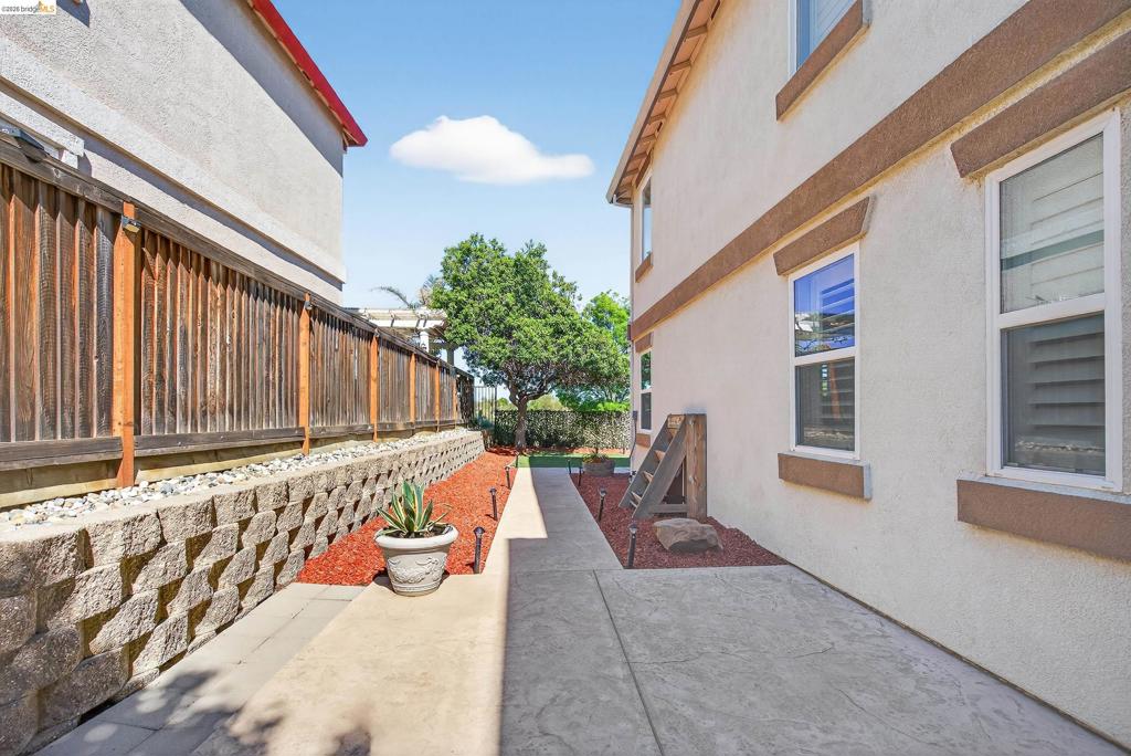 2631 Torrey Pines Dr Property Photo 46