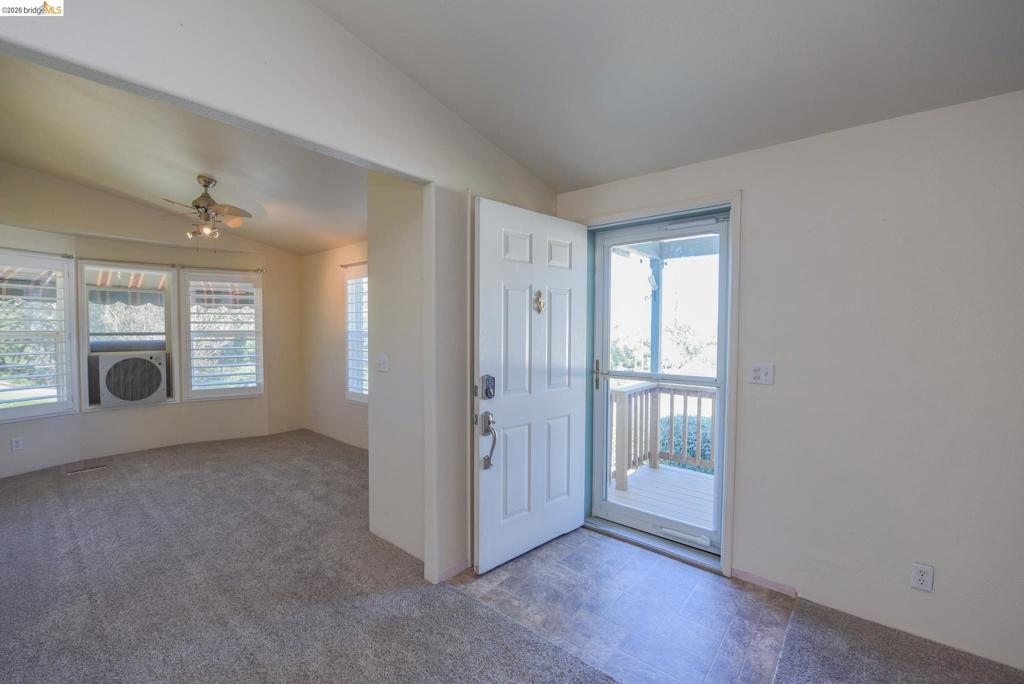 23732 Parrots Ferry Rd. Property Photo 11