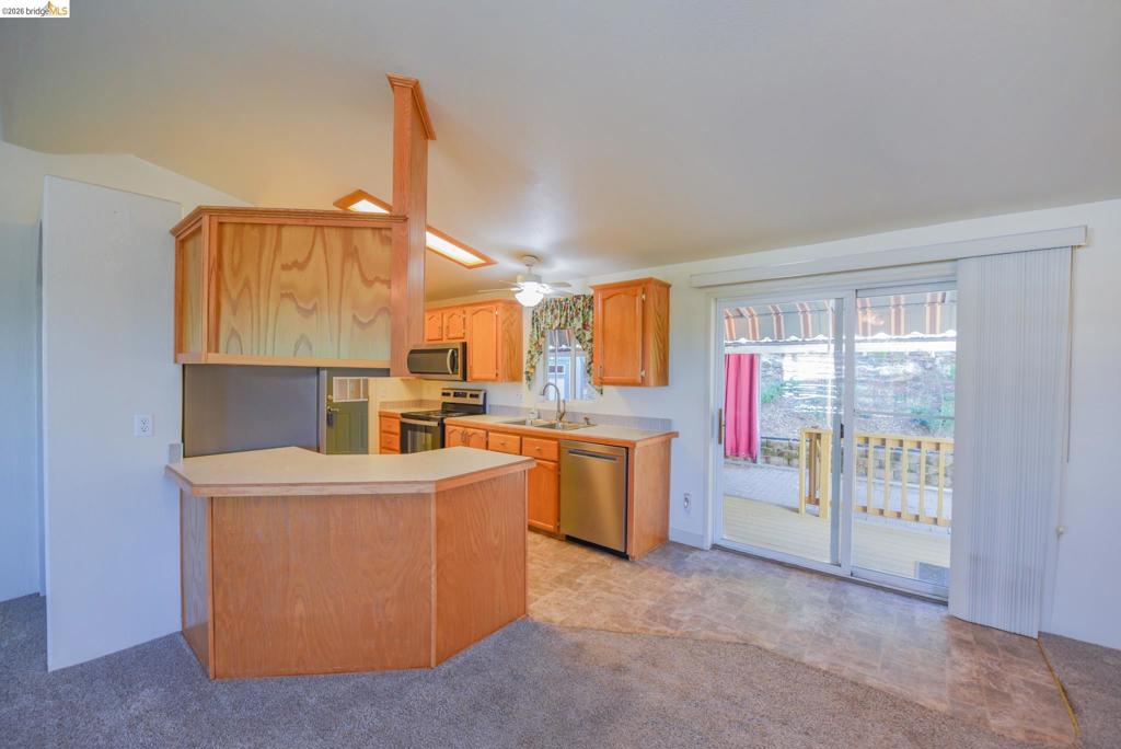 23732 Parrots Ferry Rd. Property Photo 15