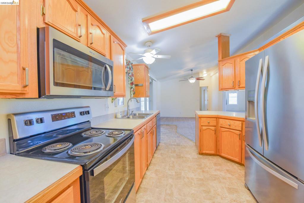 23732 Parrots Ferry Rd. Property Photo 18