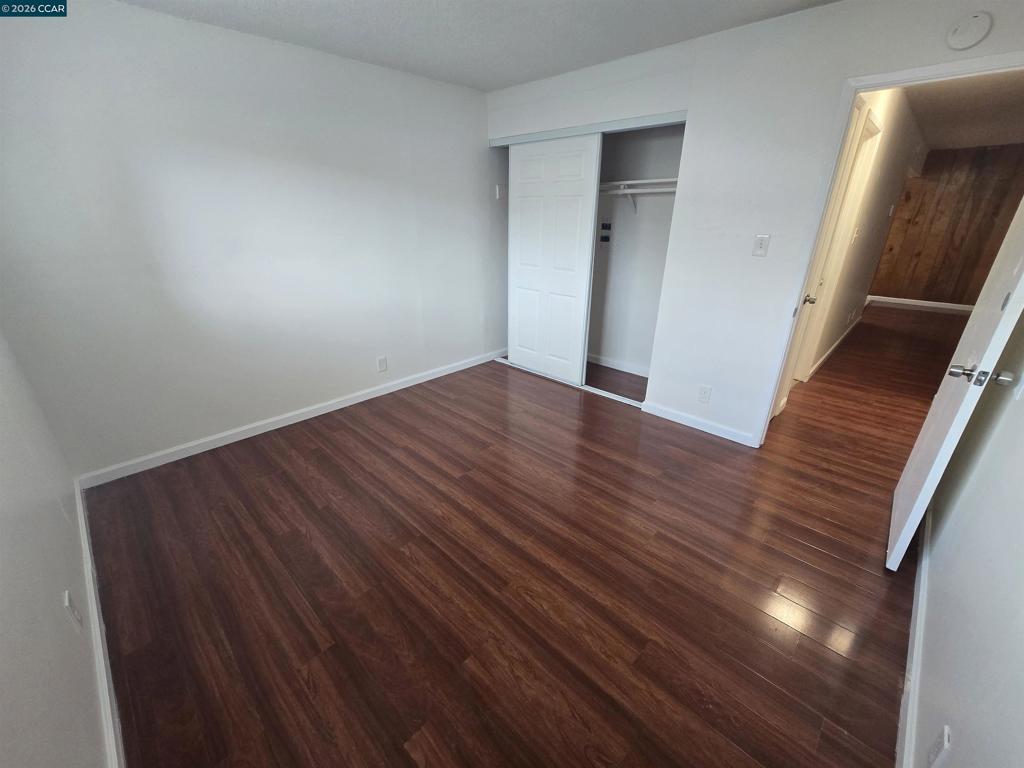 2341 21st St Property Photo 5