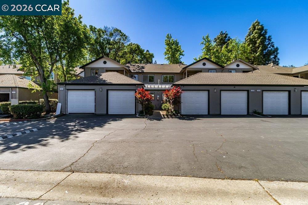 1123 Chadwick Circle Property Photo 2
