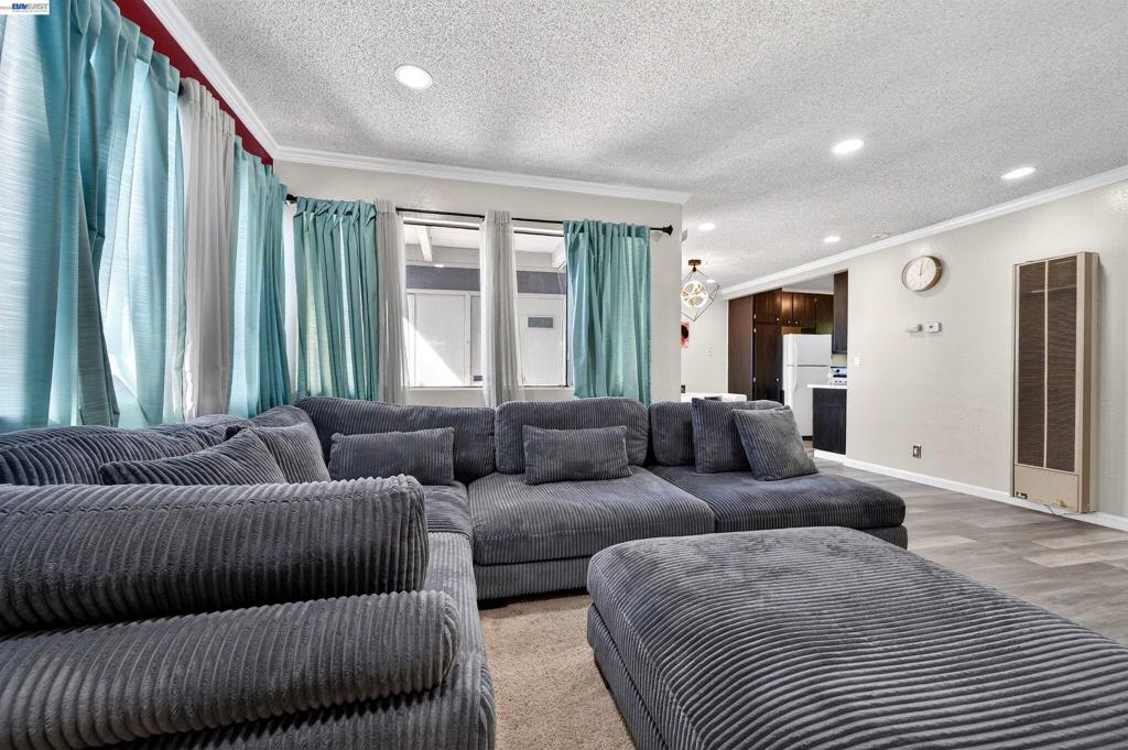 355 Parkview Terrace B9 Property Photo 7