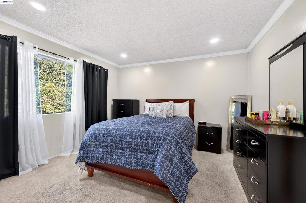 355 Parkview Terrace B9 Property Photo 17